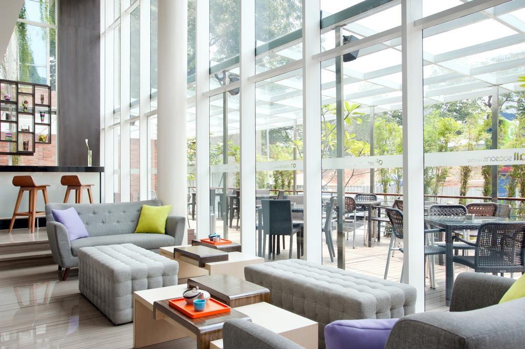 All Seasons Jakarta Thamrin Exterior photo