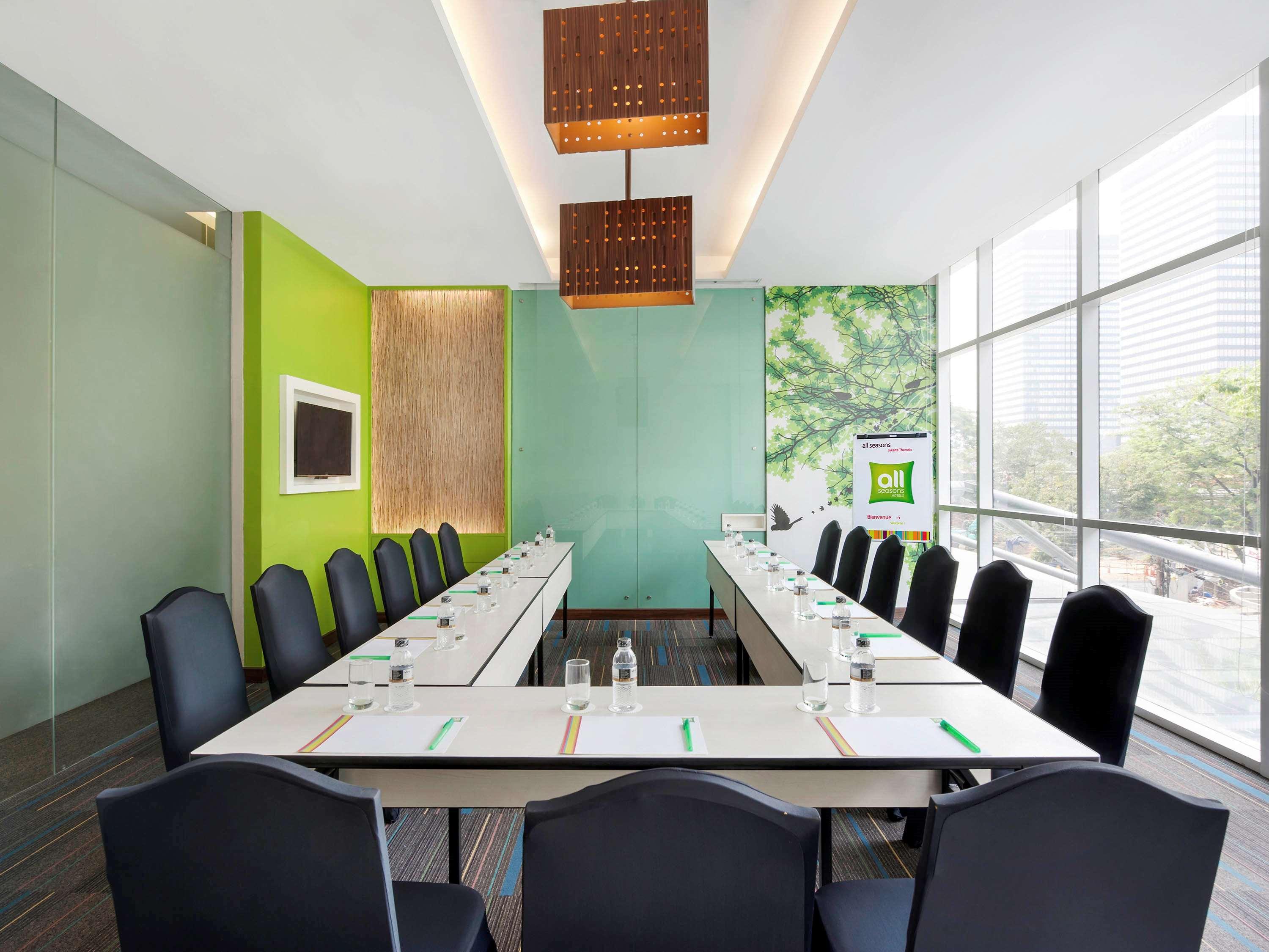 All Seasons Jakarta Thamrin Exterior photo