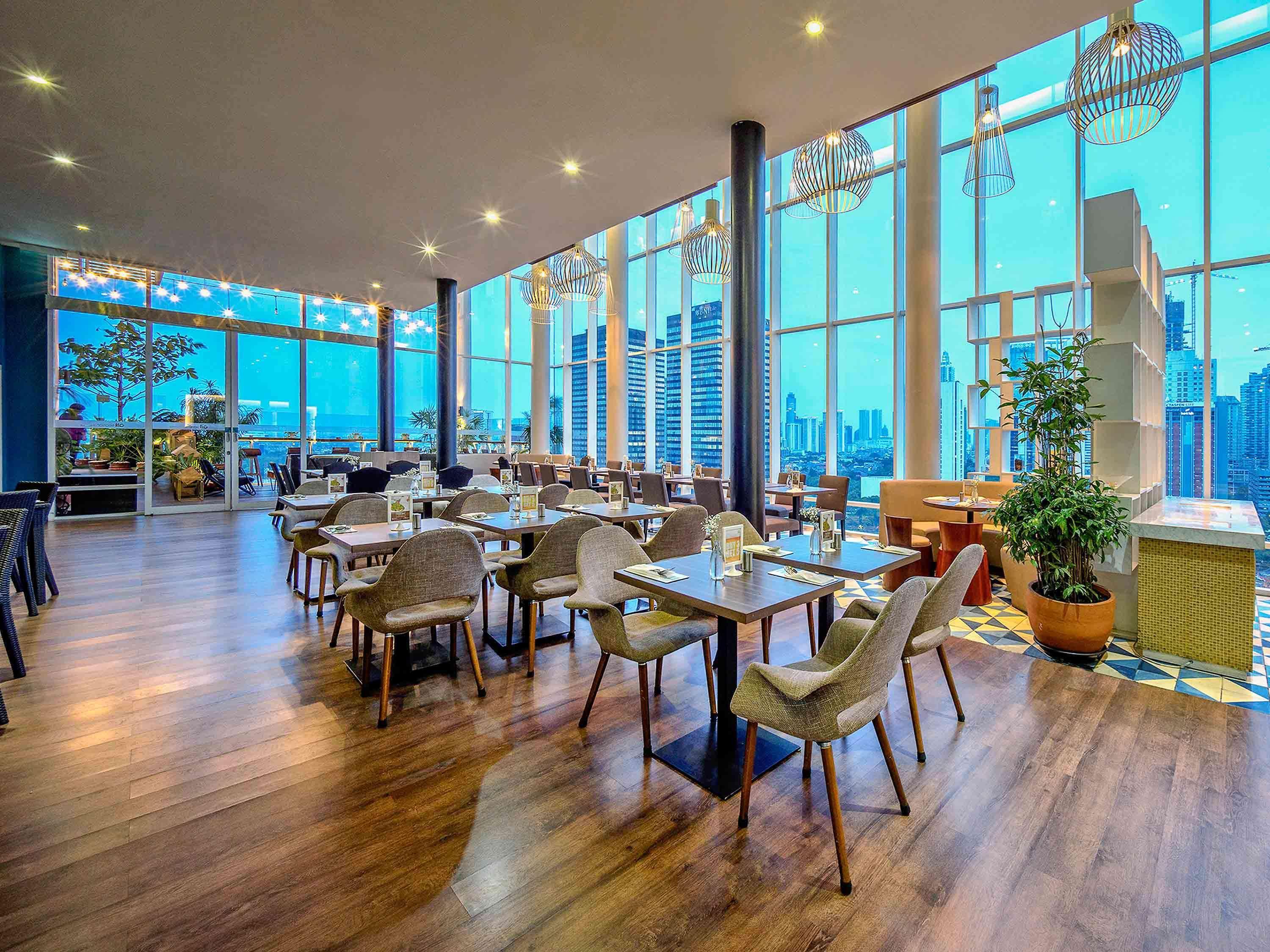 All Seasons Jakarta Thamrin Exterior photo