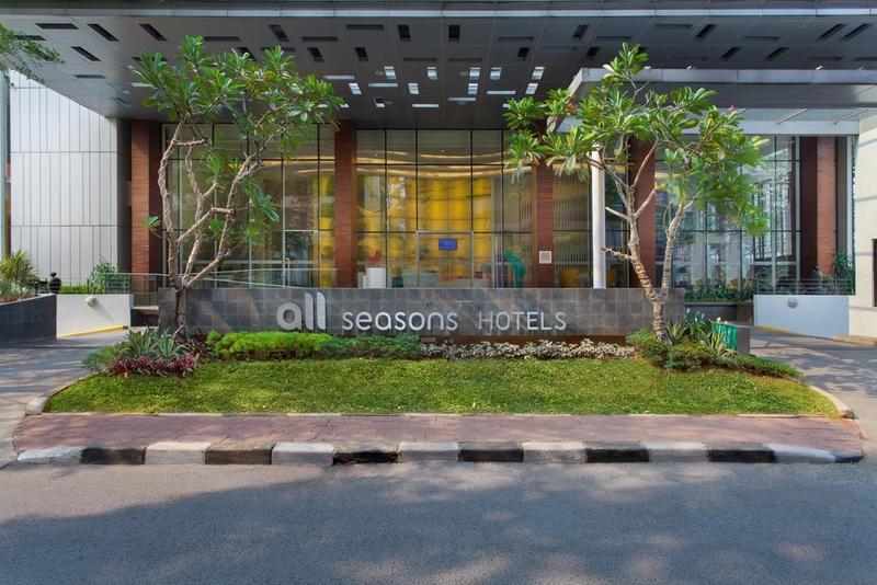 All Seasons Jakarta Thamrin Exterior photo