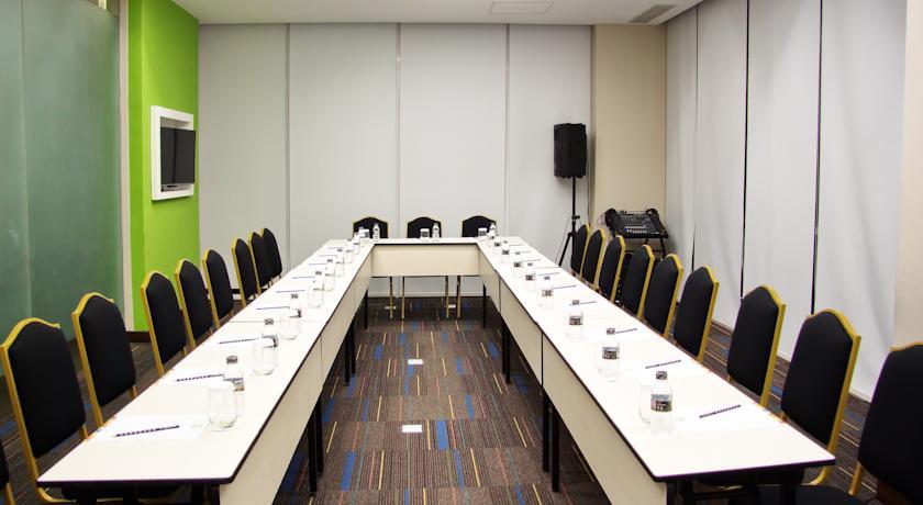 All Seasons Jakarta Thamrin Exterior photo